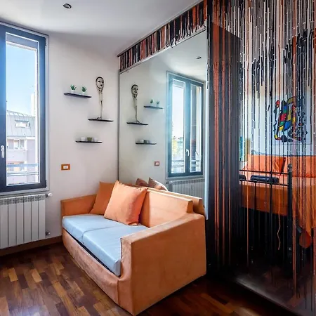 Apartment Station-duomo Design, Wifi And Netflix