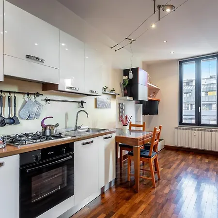 Station-duomo Design, Wifi And Netflix Apartment
